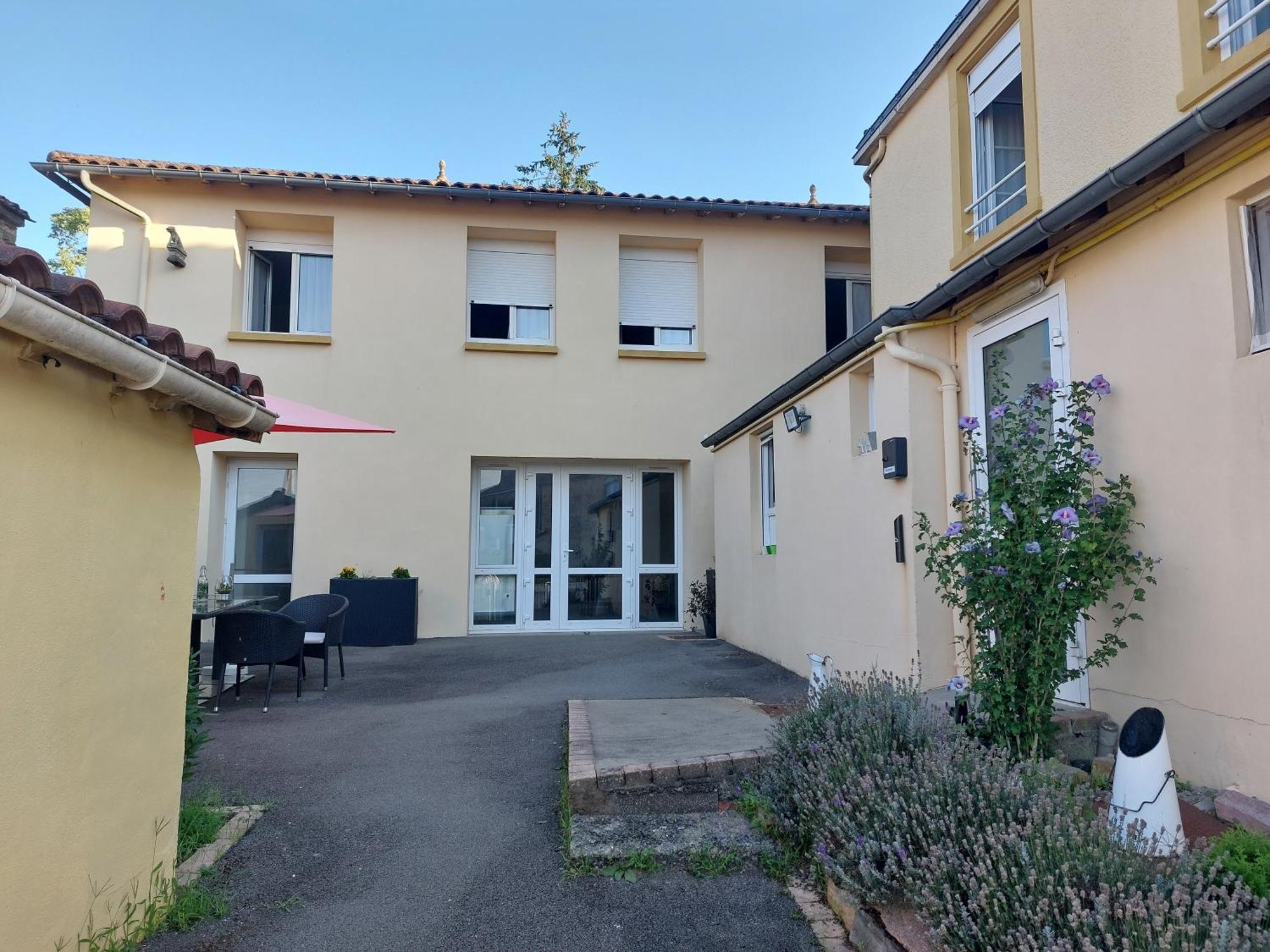 Le 120 - Groupe Logis Hotels - Ex Auberge La Terrasse La Châtaigneraie Buitenkant foto